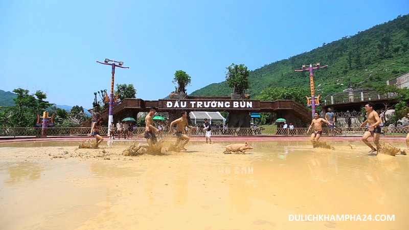 Mud bathing arena - Mount Than Tai